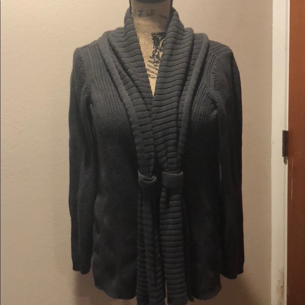 Izod sweater
